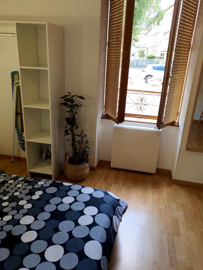 Appartement Cosy Entier, Parking Gratuit Dans La Rue Ντιζόν Εξωτερικό φωτογραφία