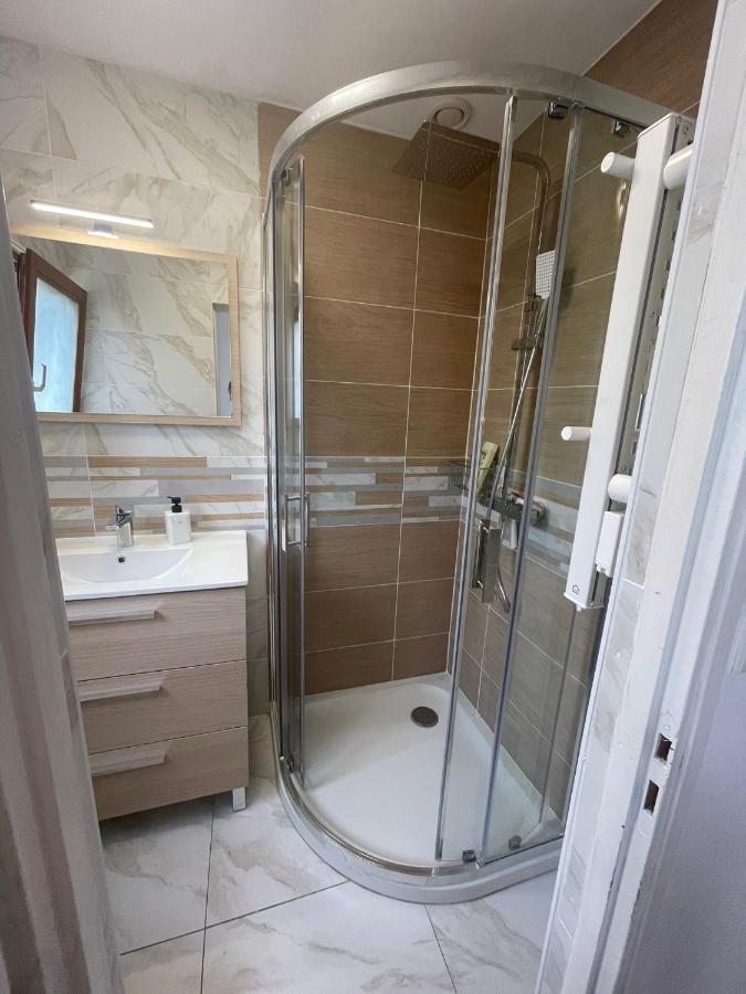 Appartement Cosy Entier, Parking Gratuit Dans La Rue Ντιζόν Εξωτερικό φωτογραφία